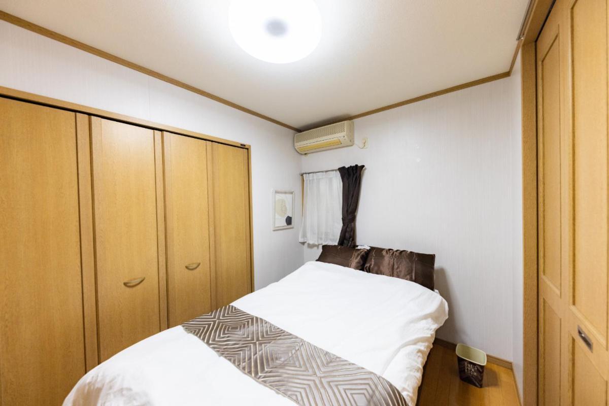 Apartamento Not A Home亀有 駅徒歩5分 無料駐車場 ディズニー羽田空港バス直通 90m2 茶道体験 *
